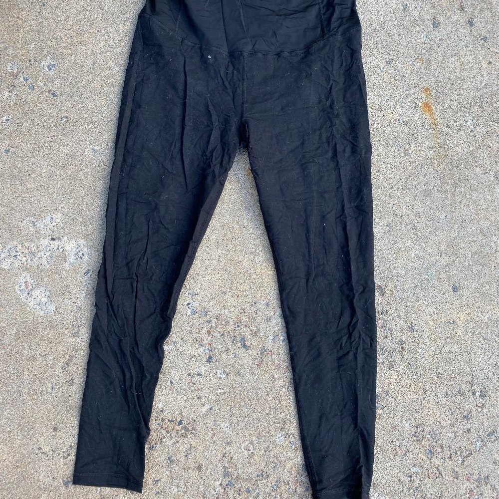 Isabel maternity cross-back legging. Size XL